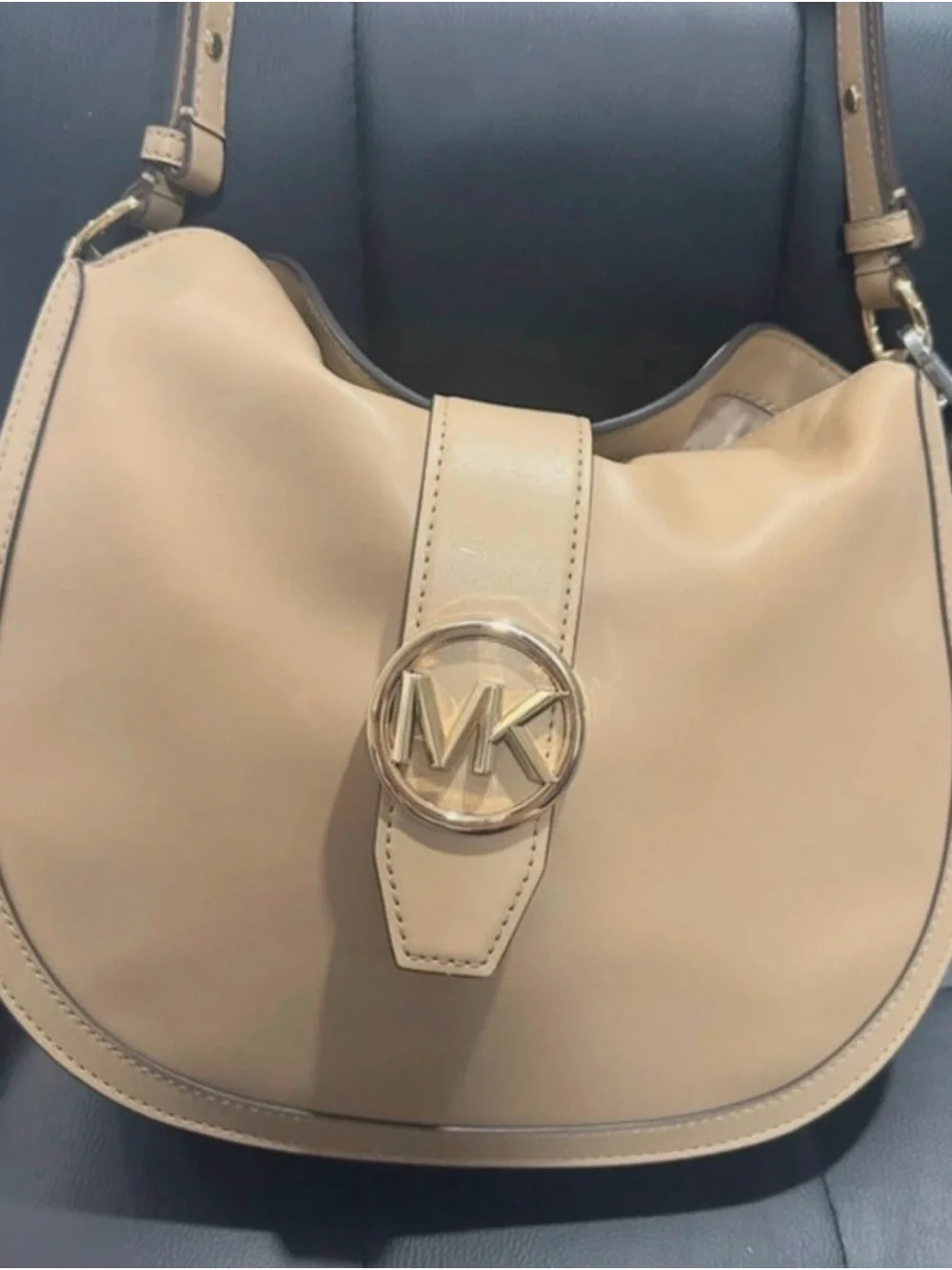 Michael Kors Large Gabby Hobo Bag with adjustable strap